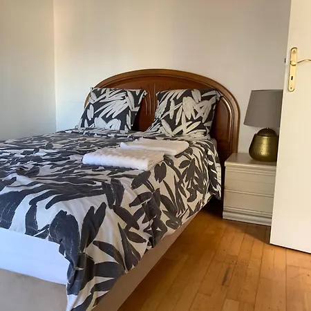 Pavillon Sur Cour 2 étage Avec Escalier Colimaçon 5 Mn Paris Appartement *